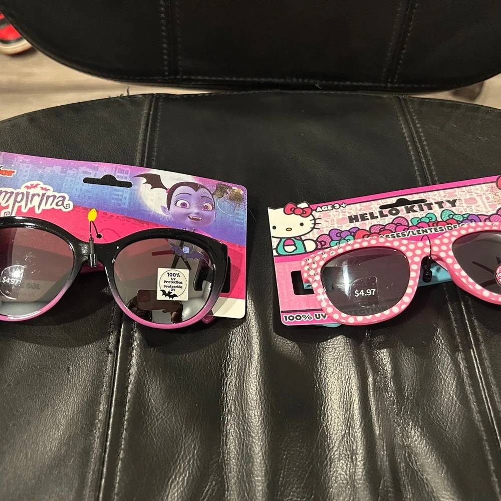 Vampirina and Hello Kitty Kids Sunglasses Set - Pink